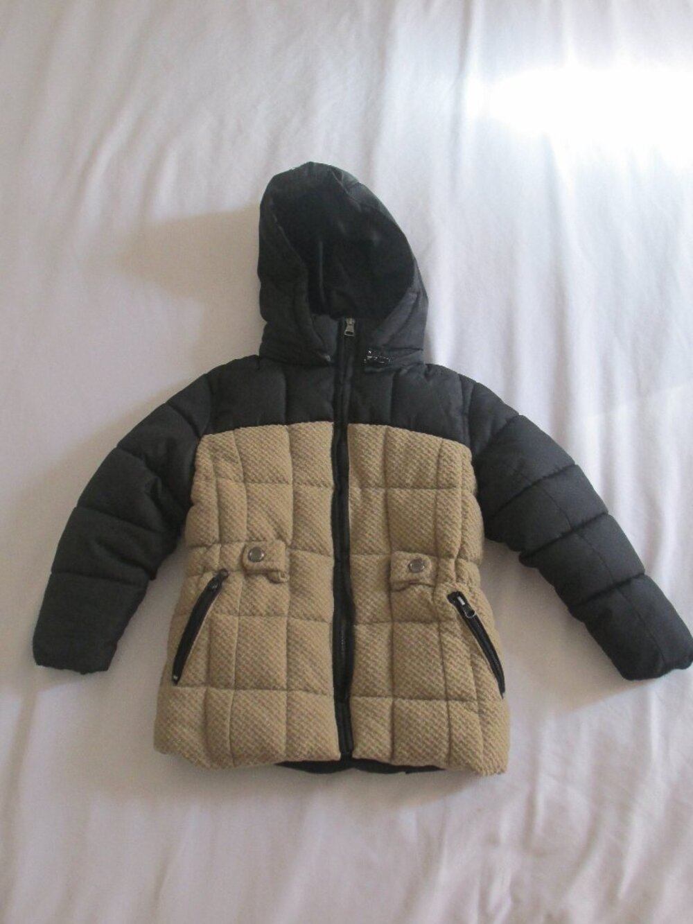 Steve Madden Kids Mixed Media Hooded Puffer Jacket – Size 5/6